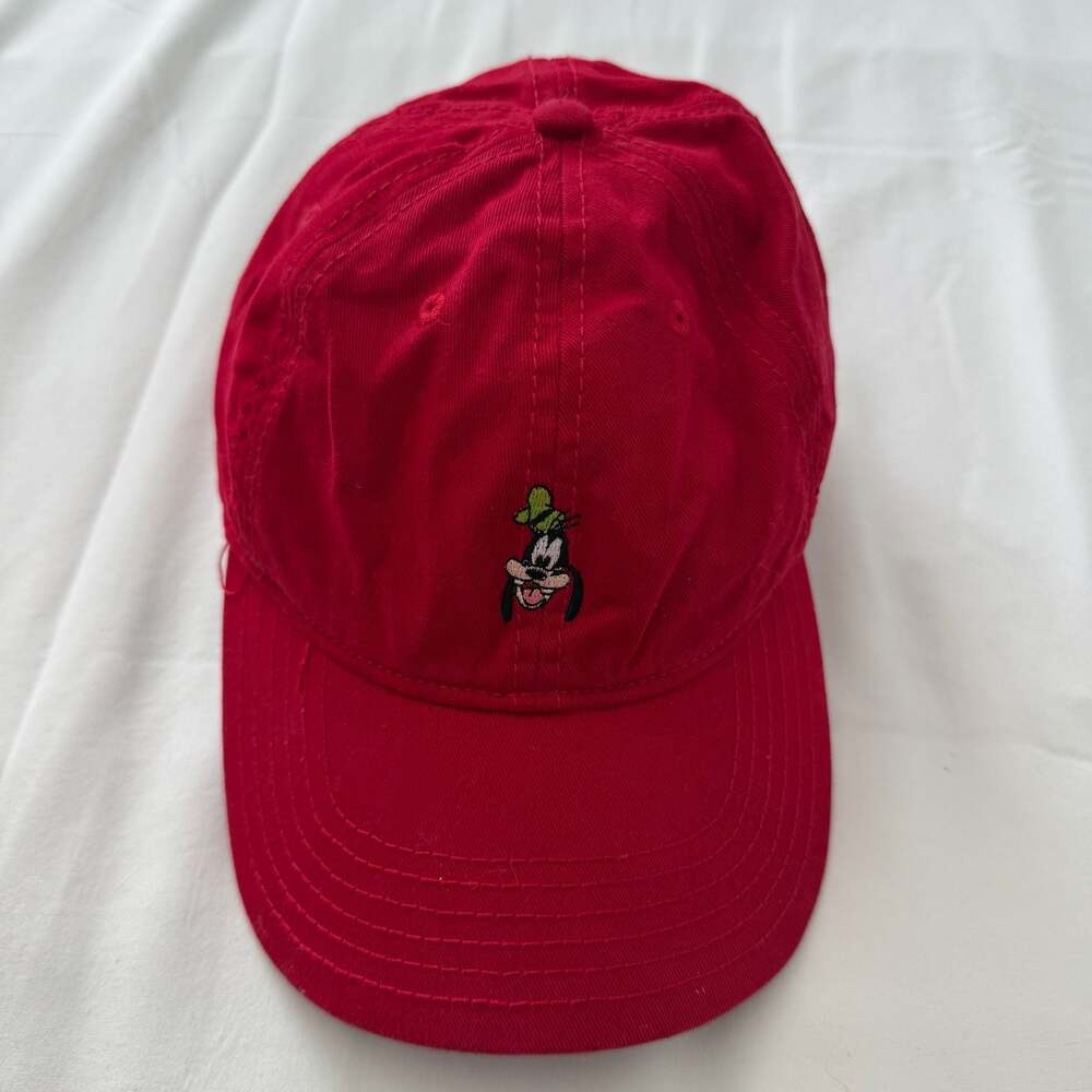 Disney Goofy embroidered baseball cap Red Adjustable